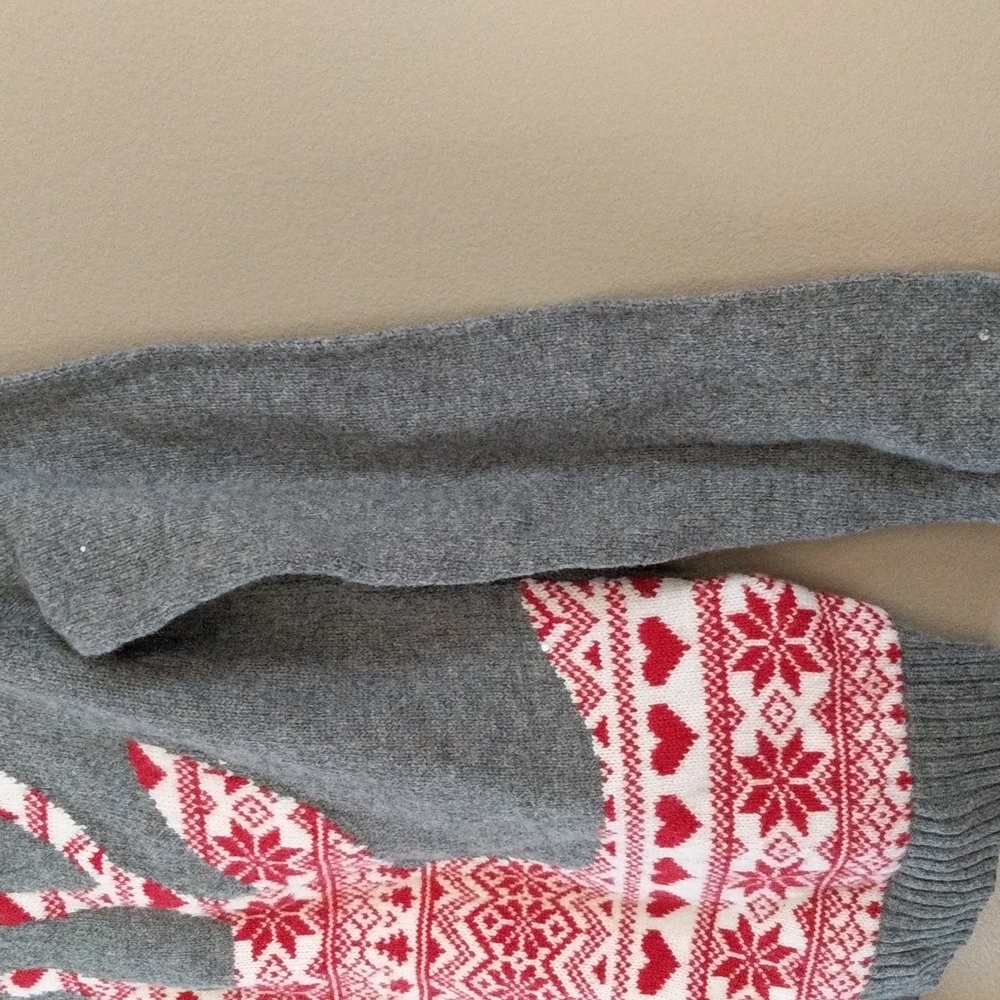 Yes Lola reindeer holiday sweater with glitter - Picture 4 of 9